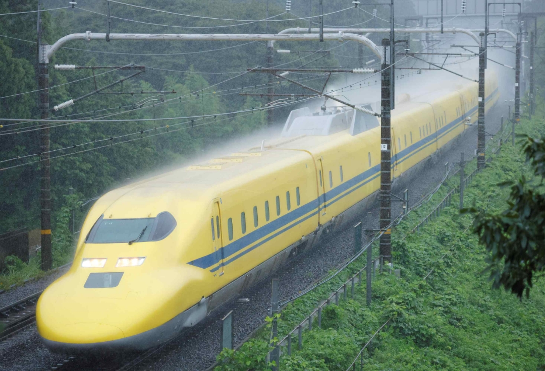 村上 悠太 ドクターイエロー写真展<br>「ありがとう T4」 <br>-T4がその使命を終えるまでの物語-